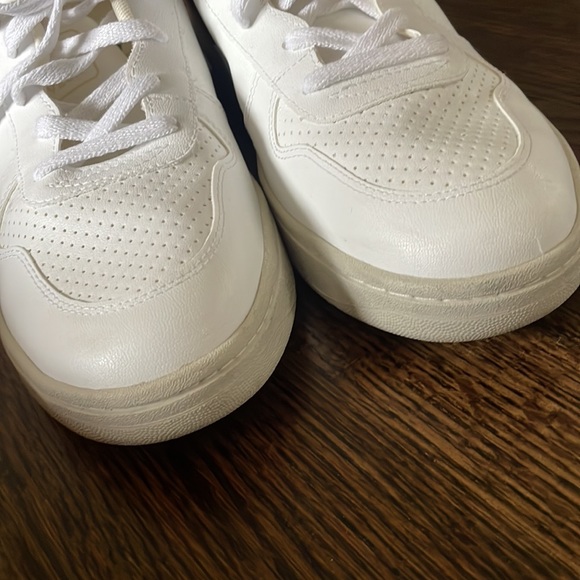 Veja Gender Inclusive Esplar Sneaker - Picture 10 of 11